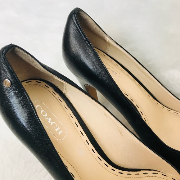 COACH Black Leather Pumps Heels Pointed Toe 6.5 - Picture 4 of 8